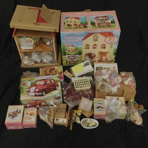 シルバニアファミリー 3階建てのおしゃれなお家 おでかけファミリーカー フラワーガーデニングセット 等 まとめ