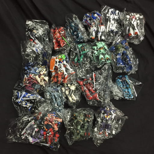 機動戦士ガンダム プラモ 完成品 MGギラ・ドーガ _ フルグランサ _ ジョニーライデン 等 現状品