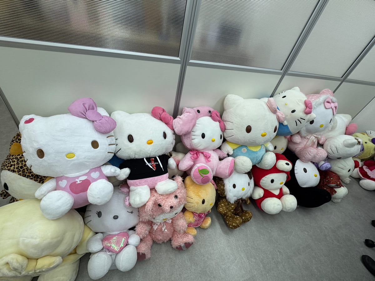 キティ特大ぬいぐるみまとめ買取