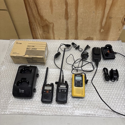 アイコム Icom BC-200 特定小電力トランシーバー ICOM 無線機 トランシーバー 充電器 など まとめて