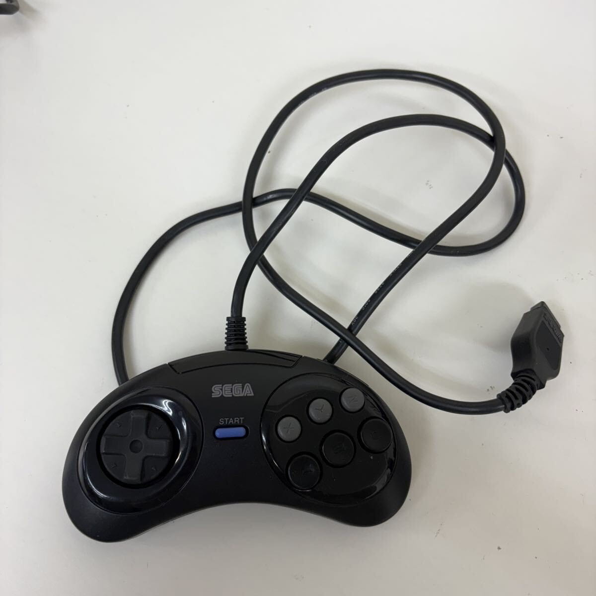 SEGA セガ HAA-2912 メガドライブ専用 本体