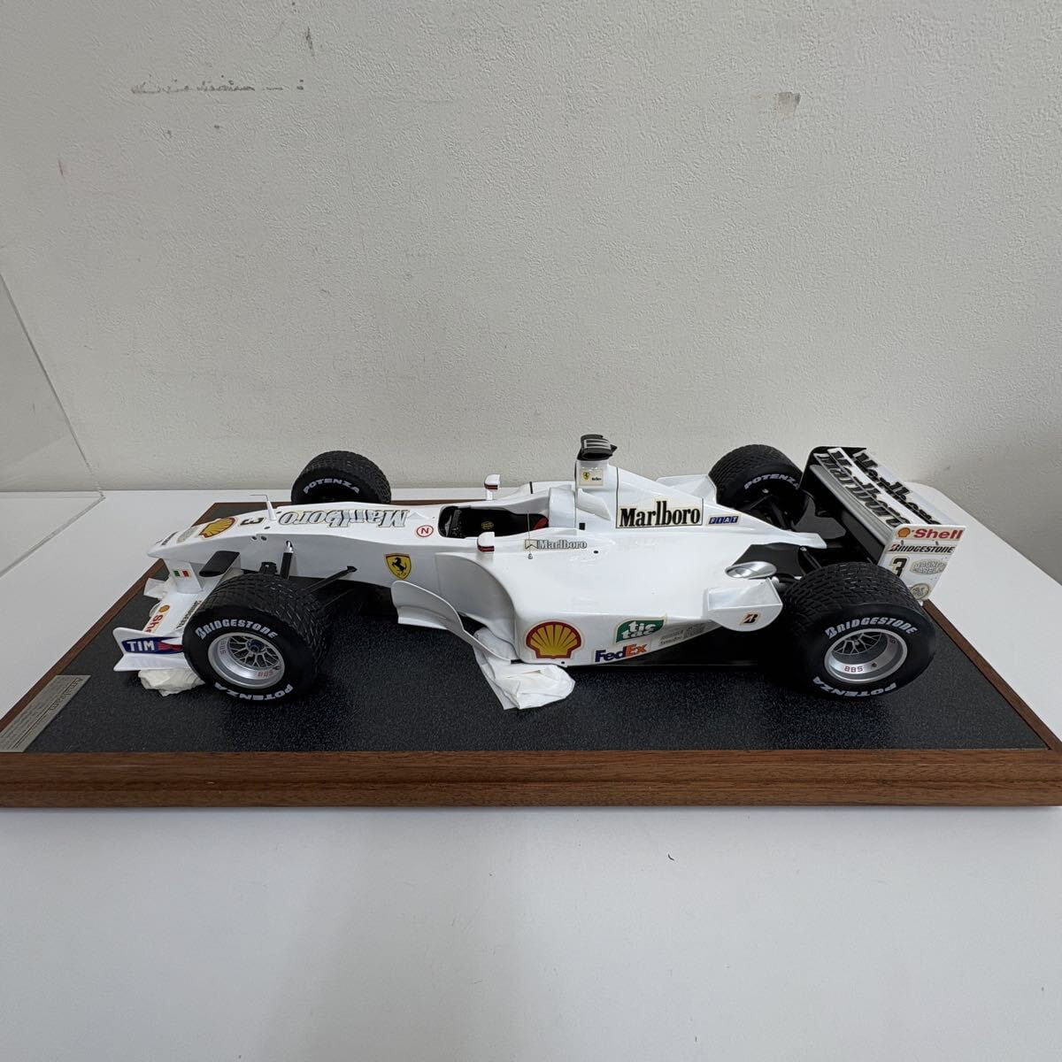 Amalgam 1 8 フェラーリ F1-2000